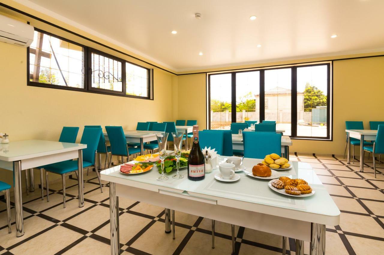 סוקהום Bmg Hotel מראה חיצוני תמונה