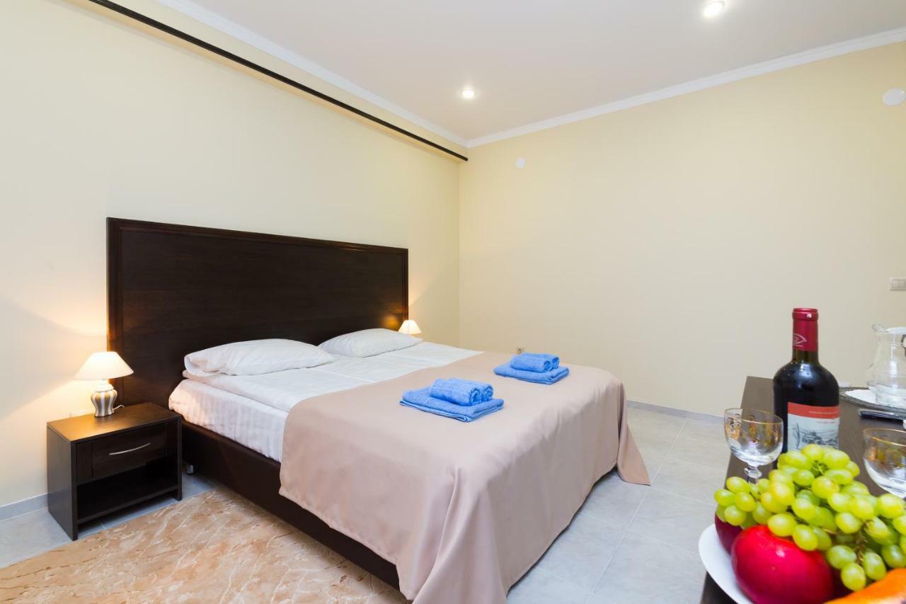 סוקהום Bmg Hotel מראה חיצוני תמונה