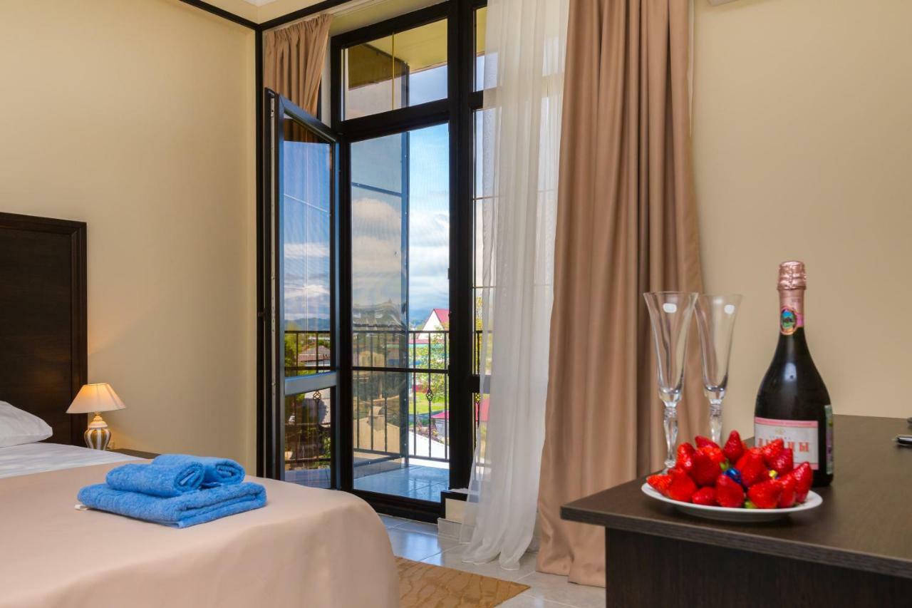סוקהום Bmg Hotel מראה חיצוני תמונה