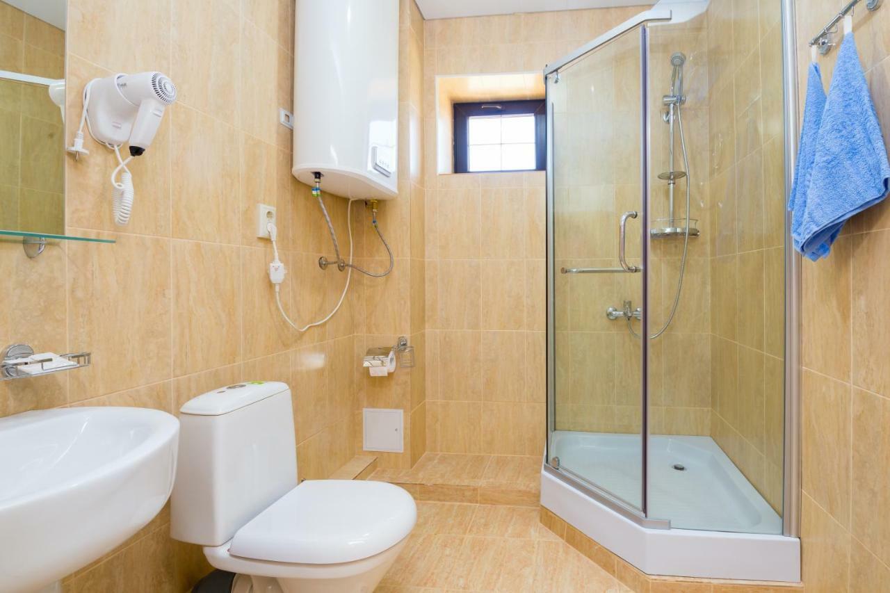 סוקהום Bmg Hotel מראה חיצוני תמונה